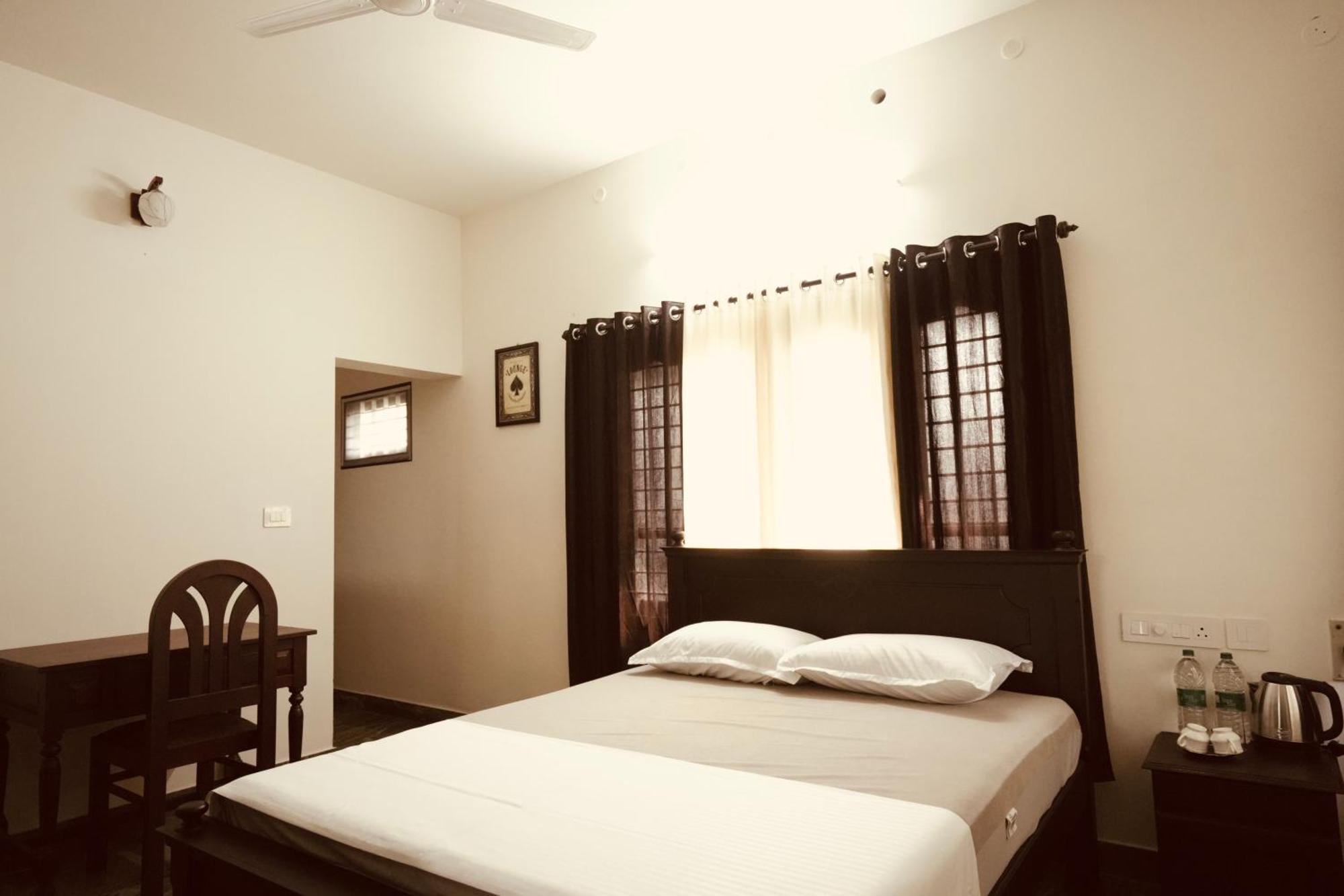 Daffodils Inn Alappuzha Εξωτερικό φωτογραφία